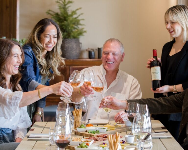 Sonia-Byck-Barwick-Group-cheers-Suzanne-Karp-1000x650